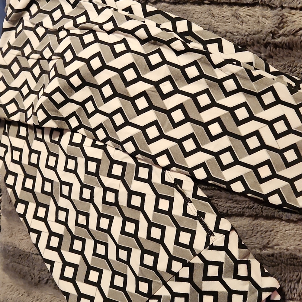 *BOGO* LLR leggings